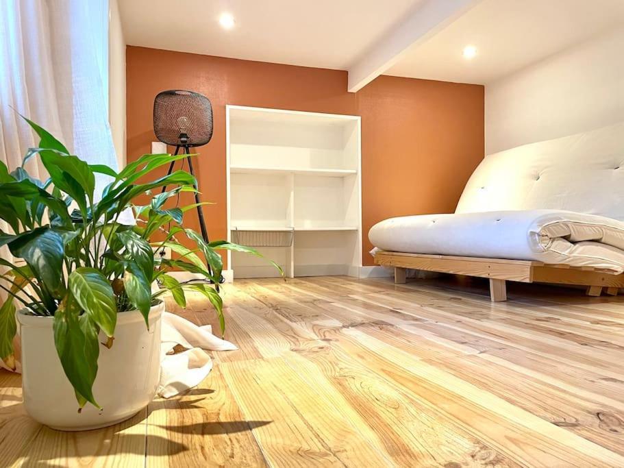 Apartament Le Petit Nid D'Aline, Hyper-Centre, Parking Prive Arras Zewnętrze zdjęcie